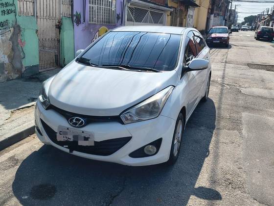 HYUNDAI HB20S 1.6 PREMIUM 16V FLEX 4P AUTOMÁTICO HYUNDAI HB20S 1.6 PREMIUM 16V FLEX 4P AUTOMÁTICO
